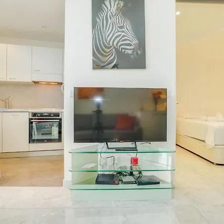 « La Grande » Vue Mer, Piscine Apartament Mentona